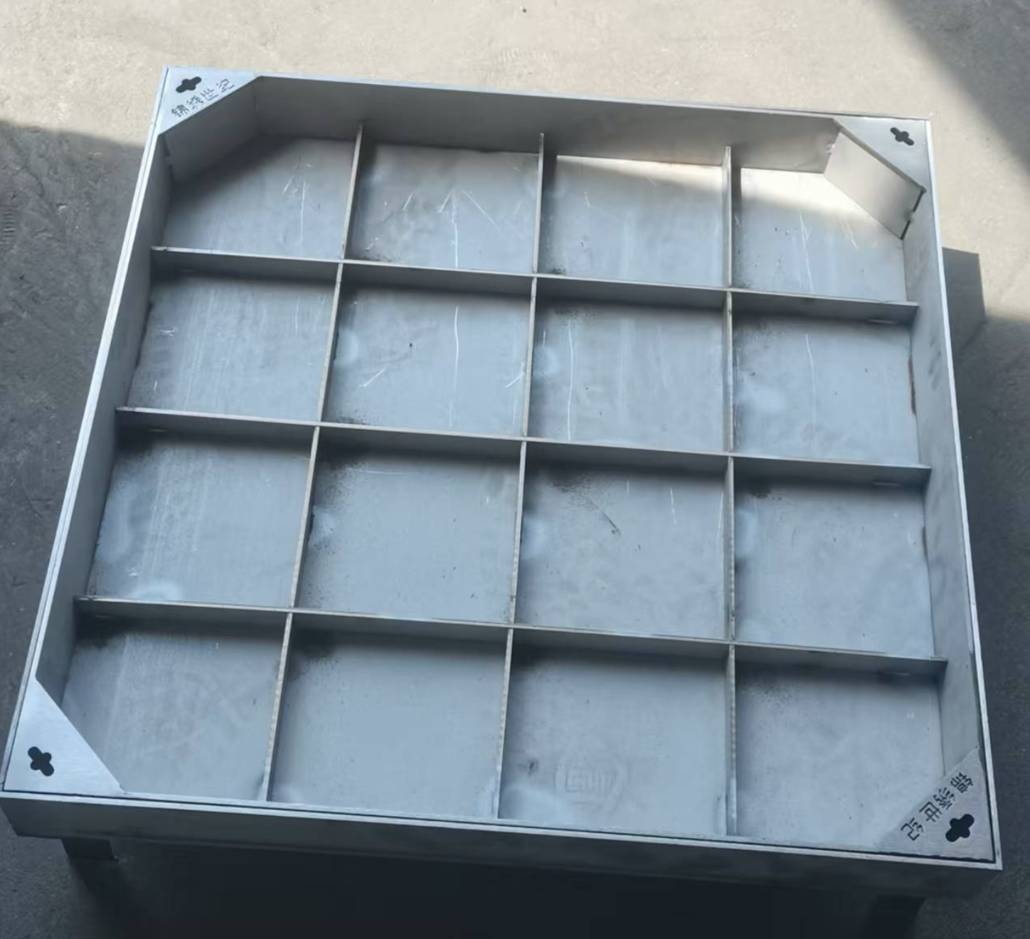 Stainless steel square manhole cover
