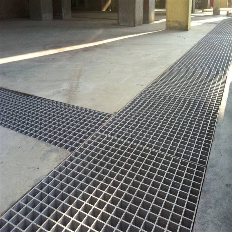 Fiberglass trench cover plate