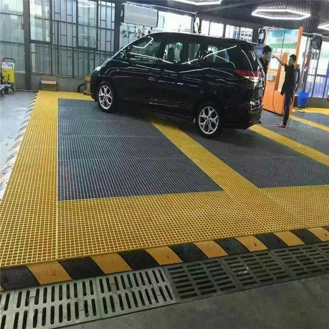Car wash bay grating